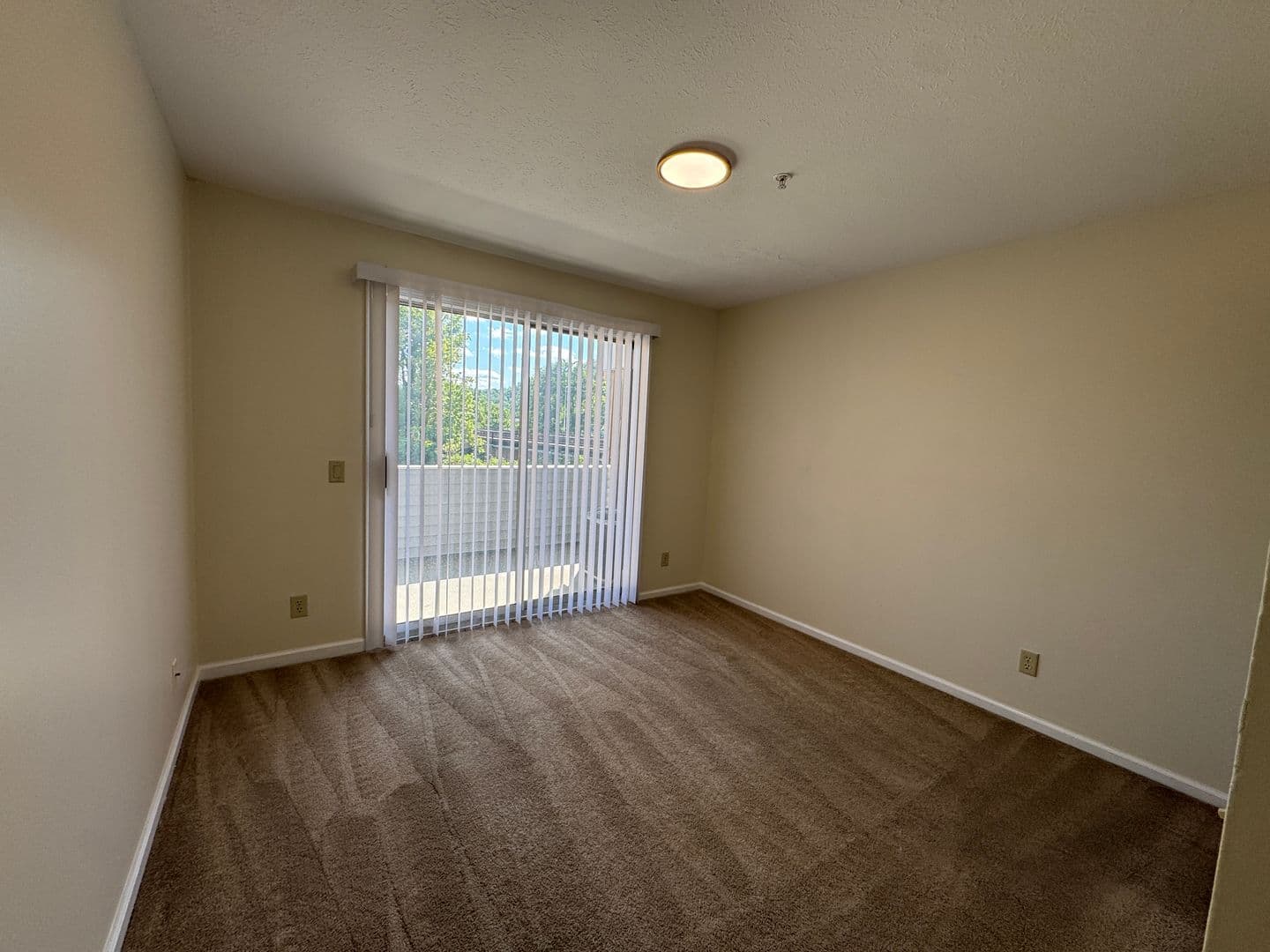 Morgantown Apartment: 1993 Water Street