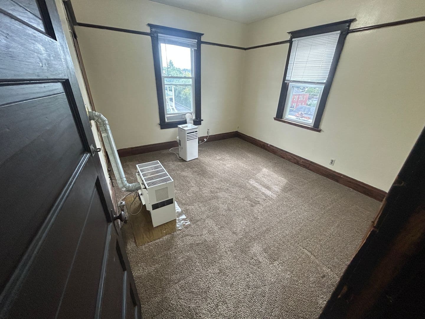 Morgantown Apartment: 501 - 503 McLane Ave
