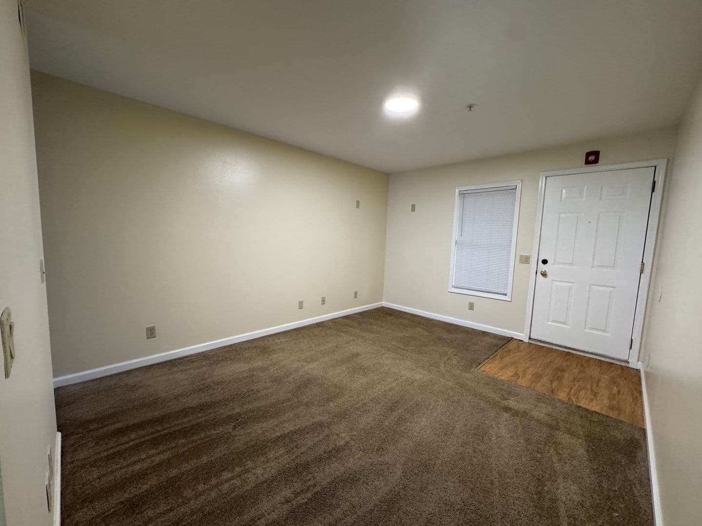 Morgantown Apartment: 1993 Water Street