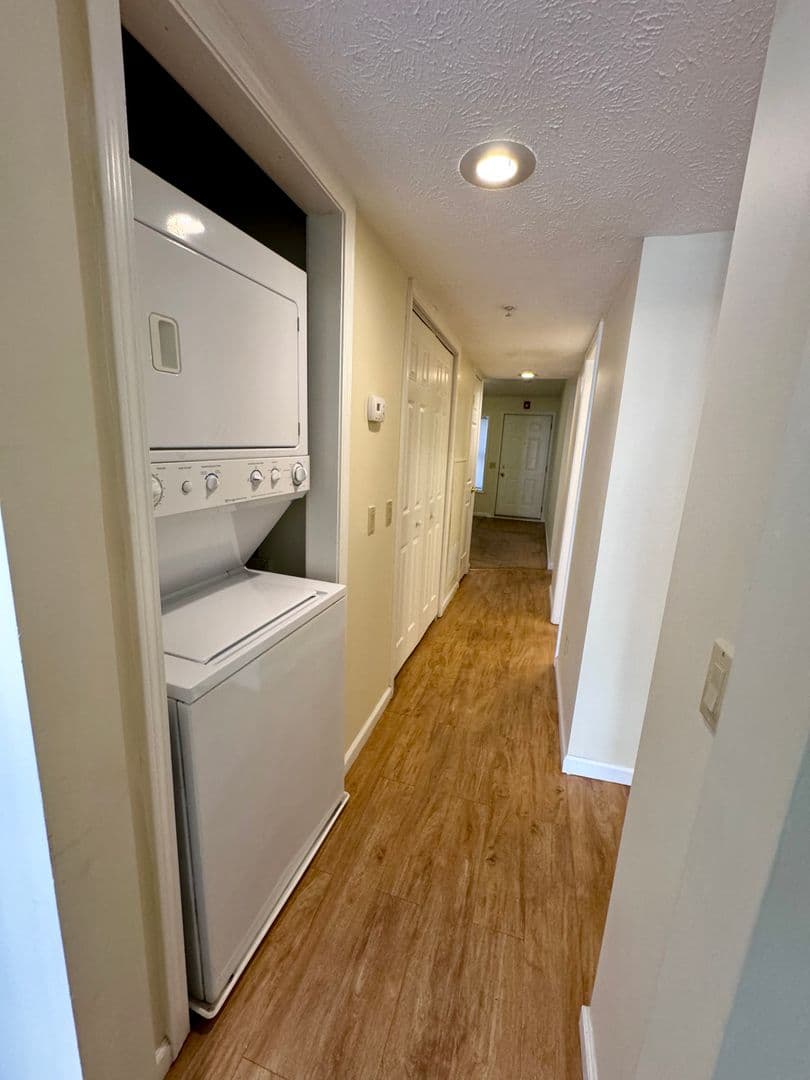 Morgantown Apartment: 1993 Water Street