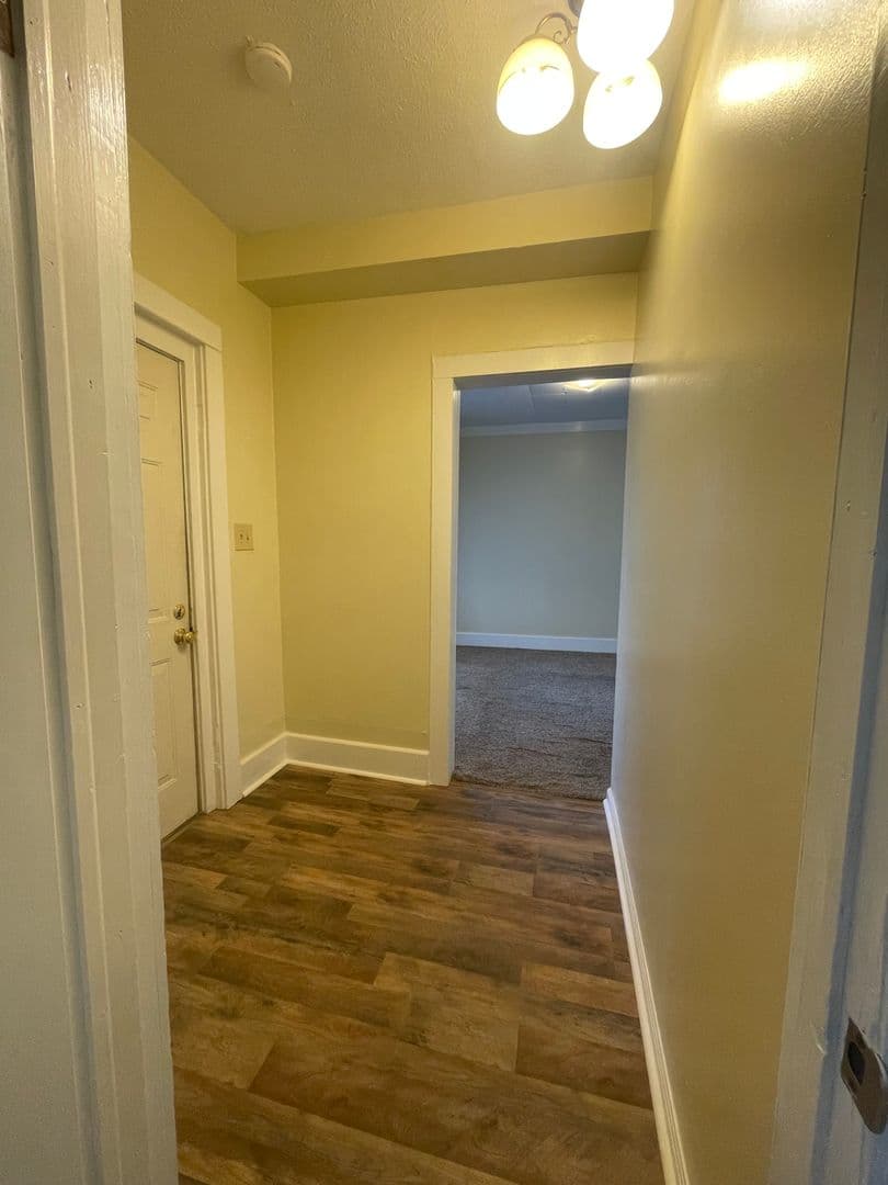 Morgantown Apartment: 14 Jacobs St