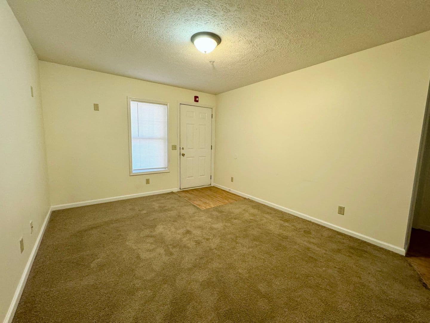 Morgantown Apartment: 1993 Water Street