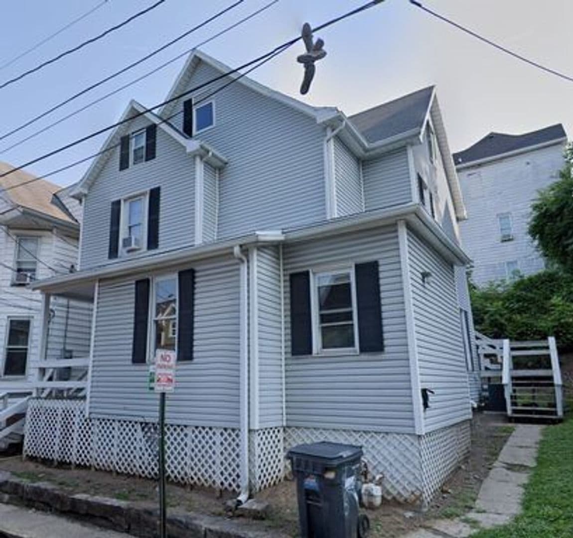 Morgantown Apartment: 409 Forest Avenue