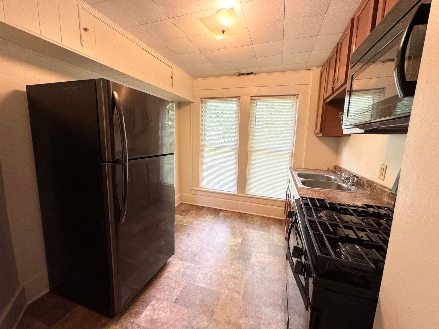 Morgantown Apartment: 14 Jacobs St