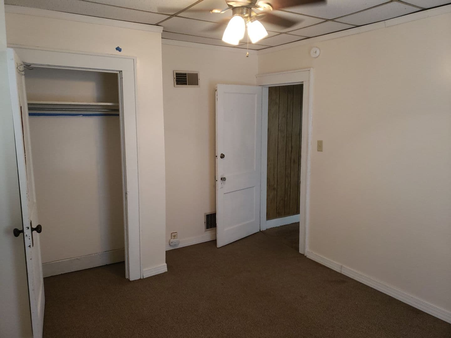 Morgantown Apartment: 233-235 Grant Avenue