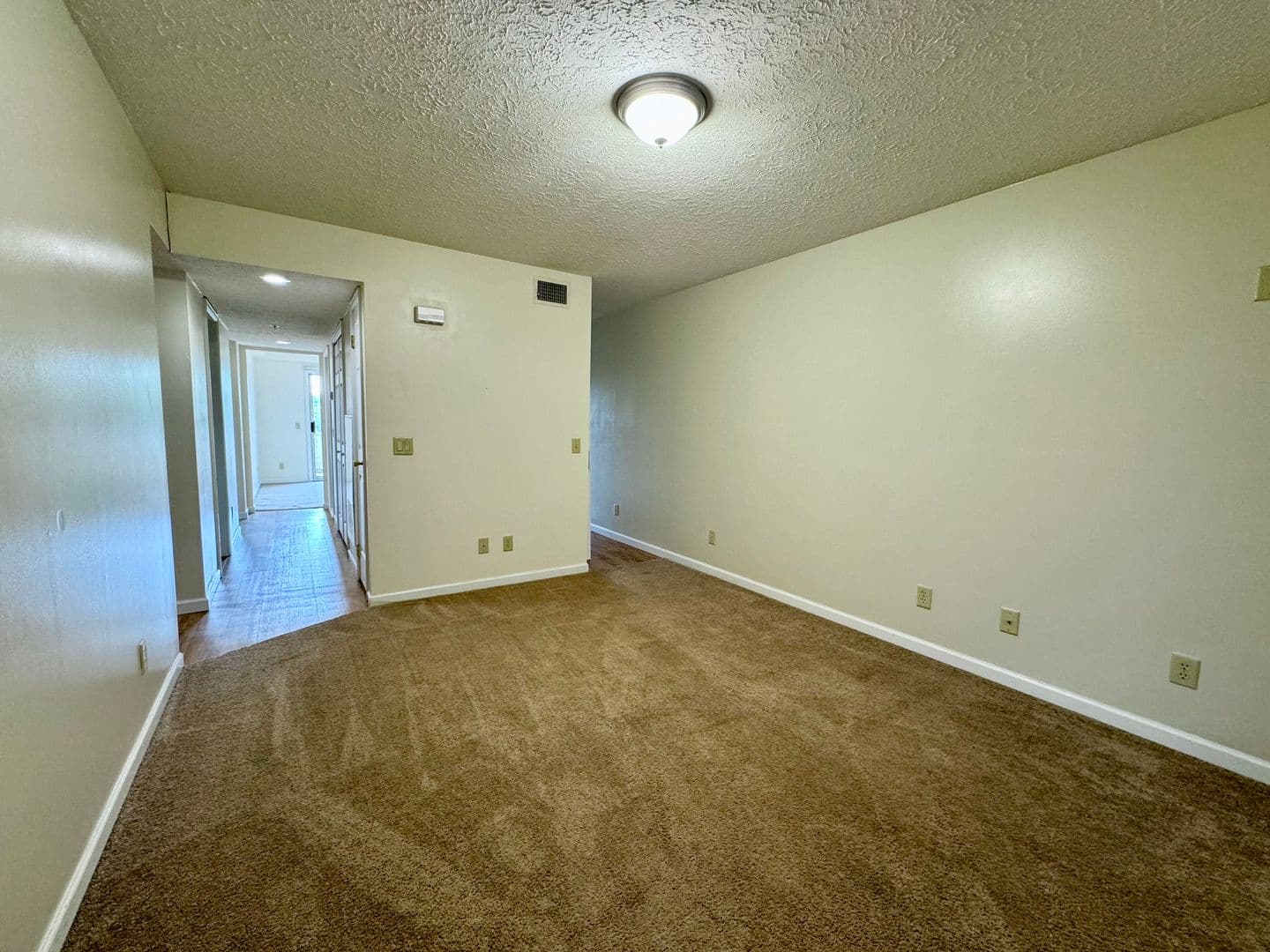 Morgantown Apartment: 1993 Water Street