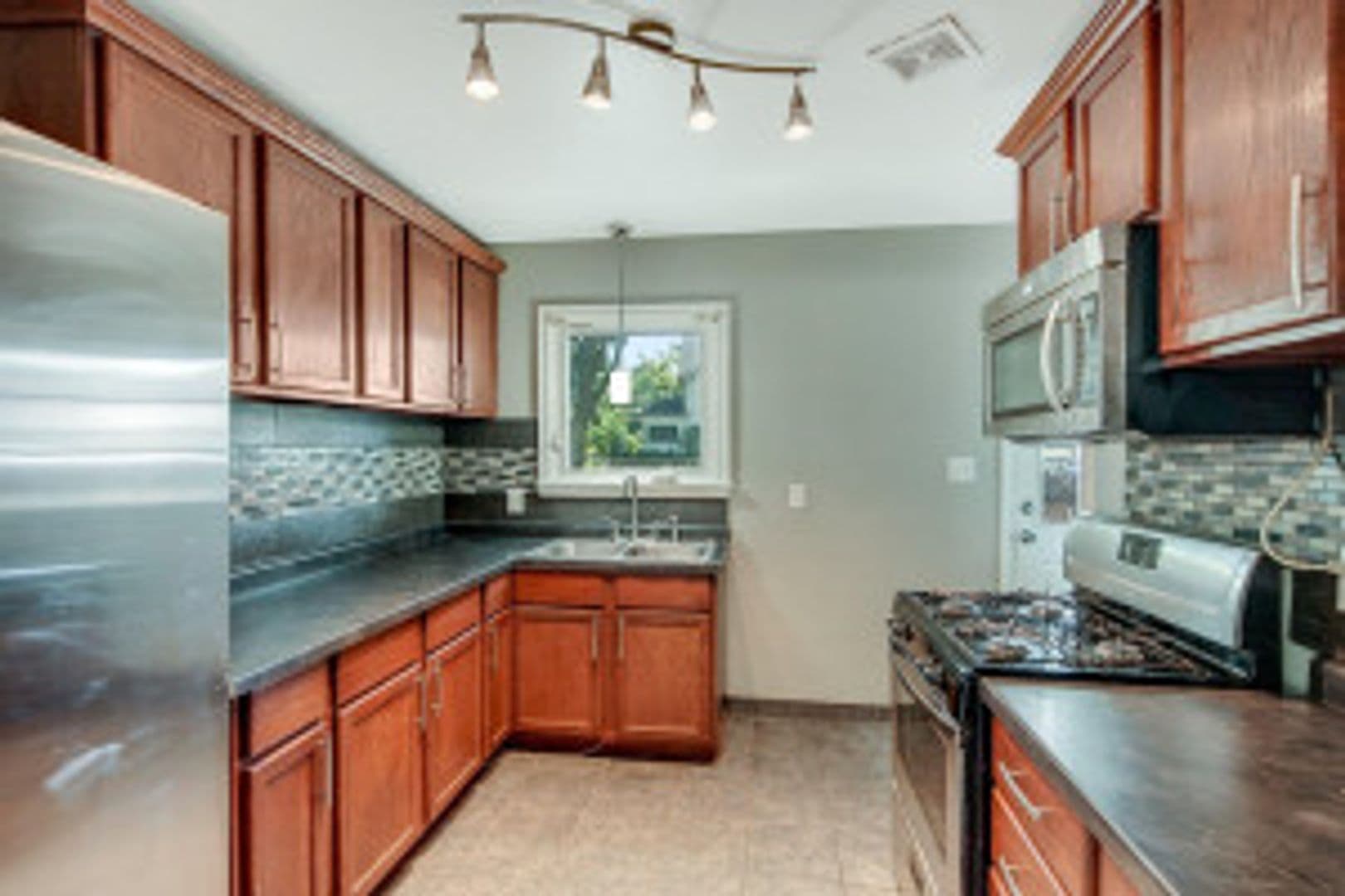 Saint Paul House: 996 fremont ave
