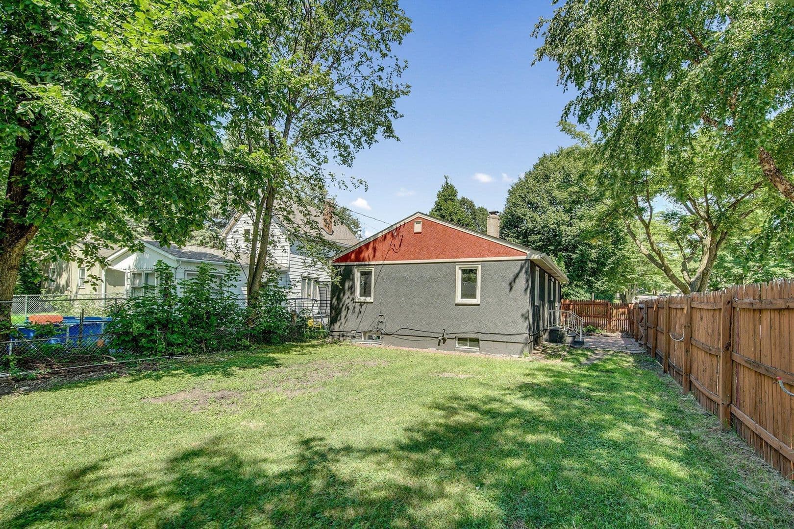 Saint Paul House: 996 fremont ave