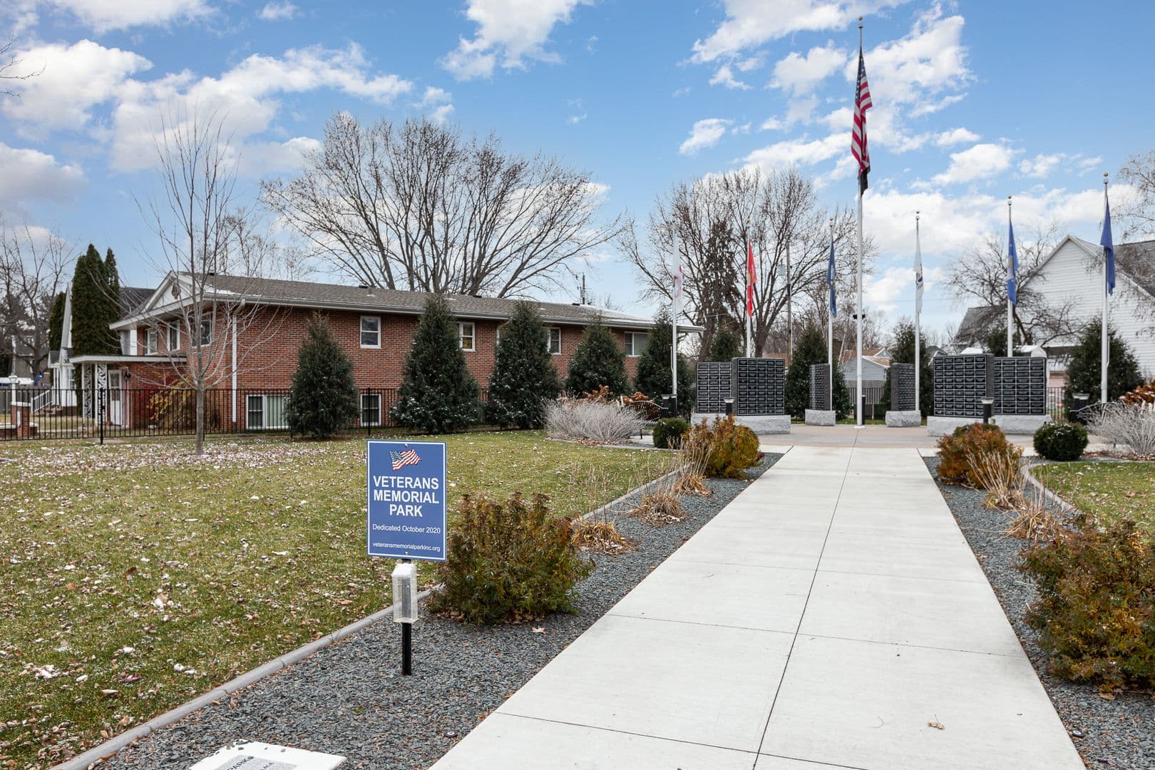 Cambridge Apartment: 215 Birch St S