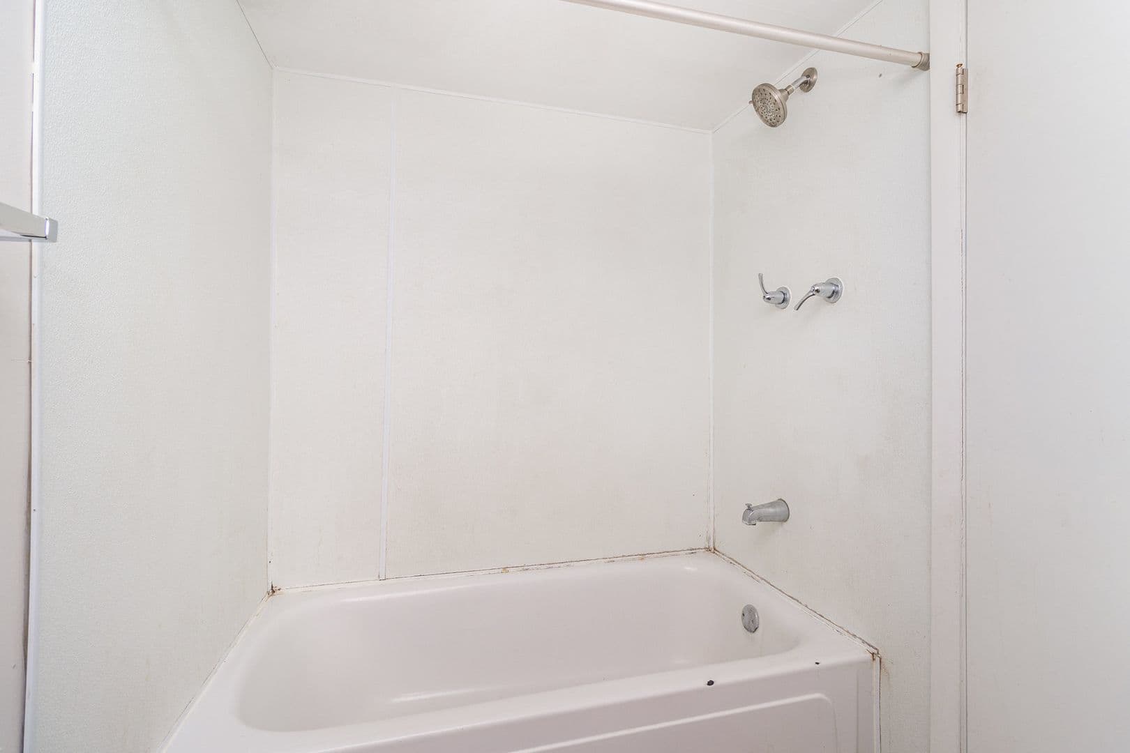 Brooklyn Park House: 1208 82nd Ave N