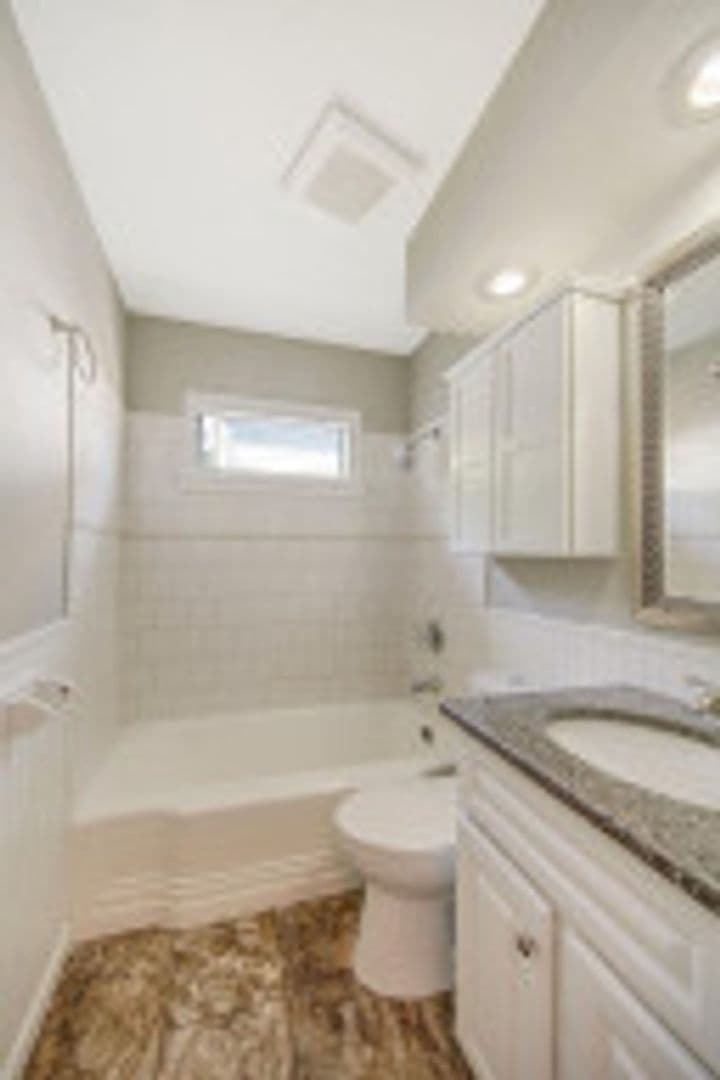 Saint Paul House: 996 fremont ave