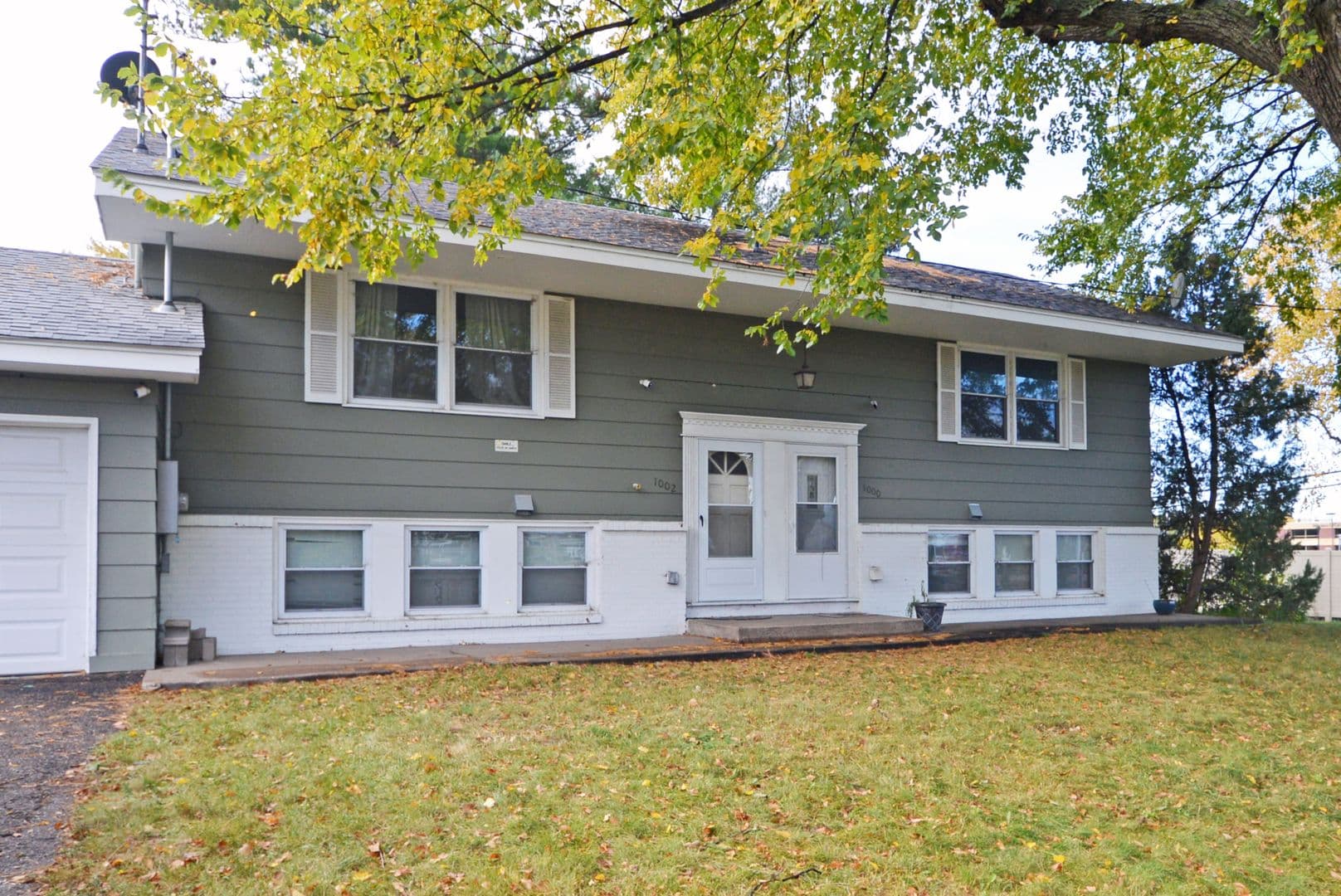 Columbia Heights Townhome: 1000 50th Ave NE