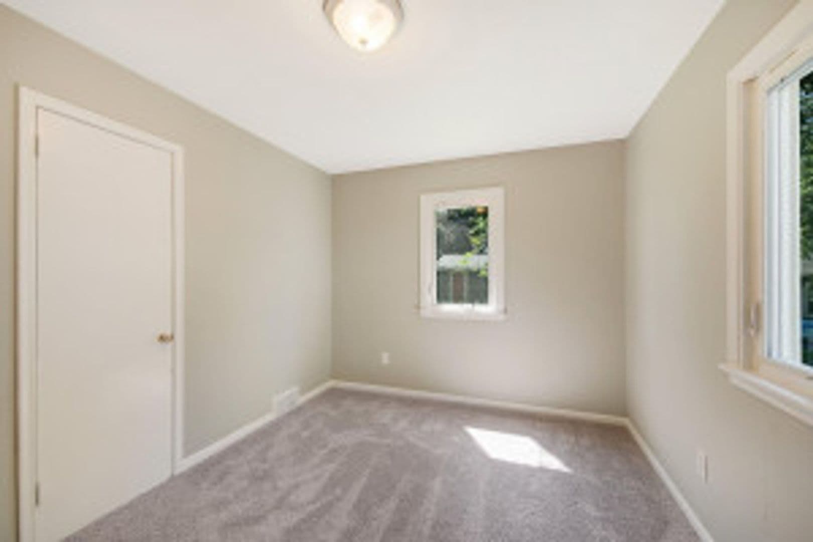 Saint Paul House: 996 fremont ave