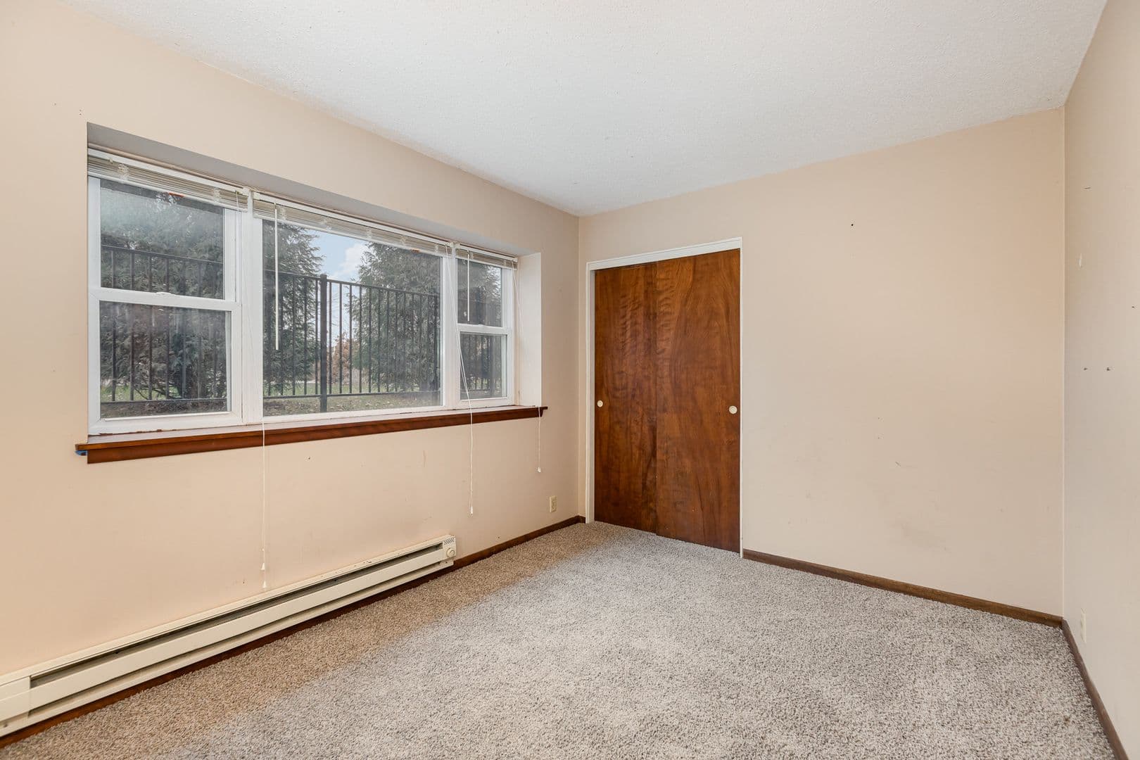Cambridge Apartment: 215 Birch St S