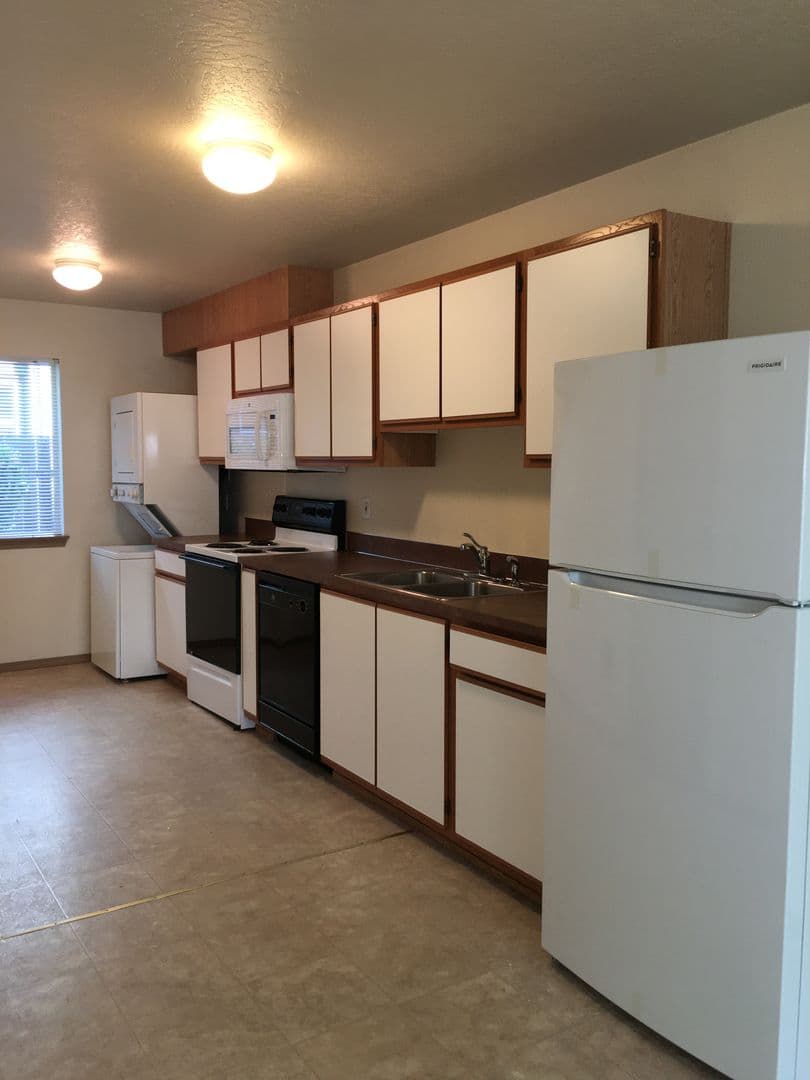 Eugene Apartment: 1772 Hilyard St #6