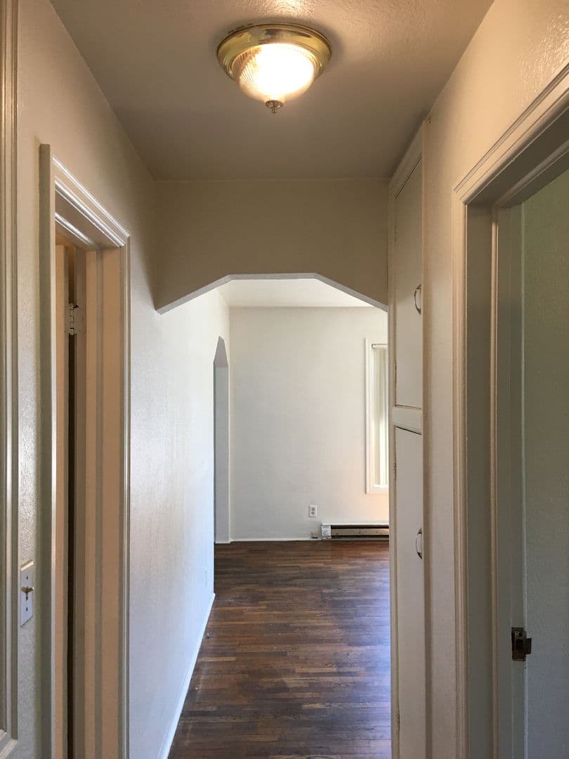 Eugene Apartment: 1850-1852 Pearl