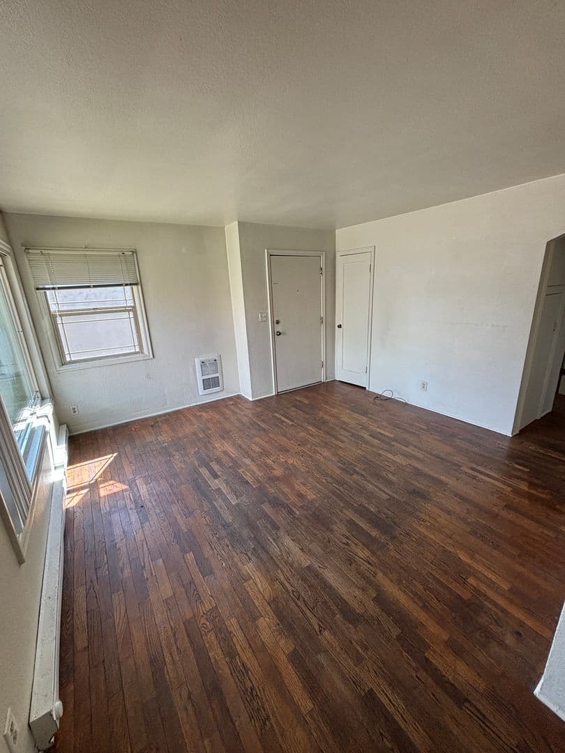 Eugene Apartment: 1850-1852 Pearl