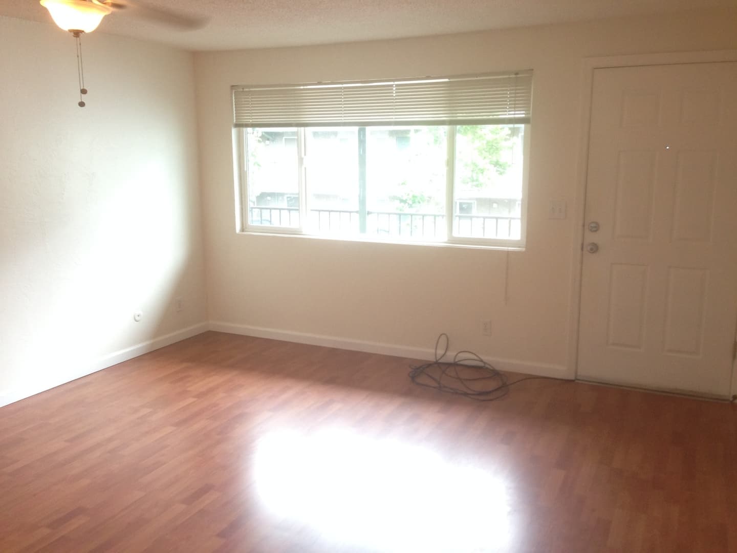Eugene Apartment: 457 W. 8th Avenue #1-22