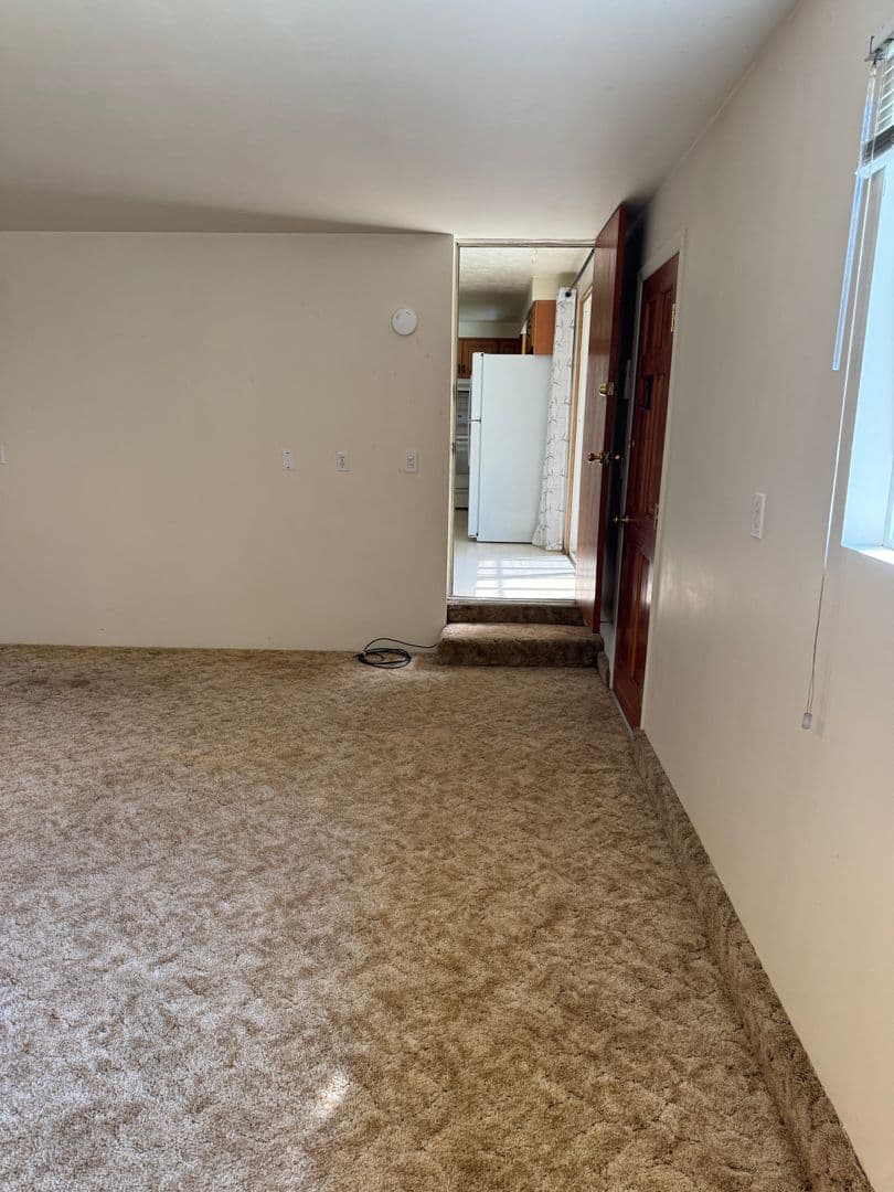 Eugene House: 1270 West Hilliard Lane