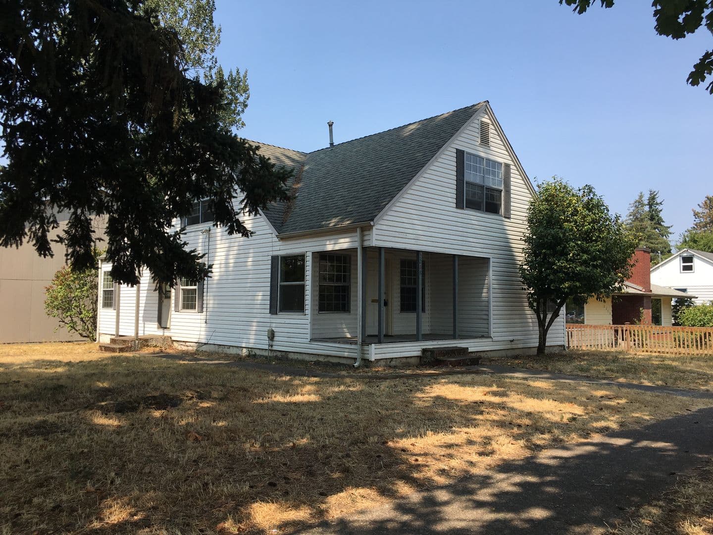 Eugene House: 2288 Hilyard St