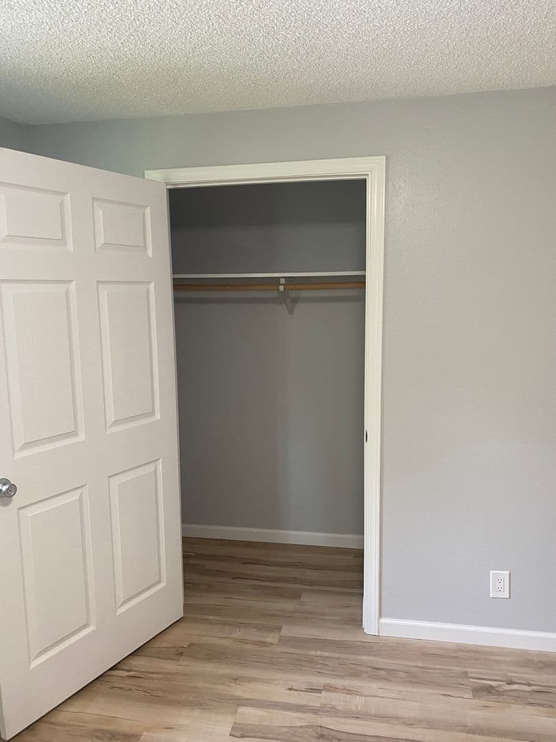 Eugene Apartment: 1555/1565 Copping Street