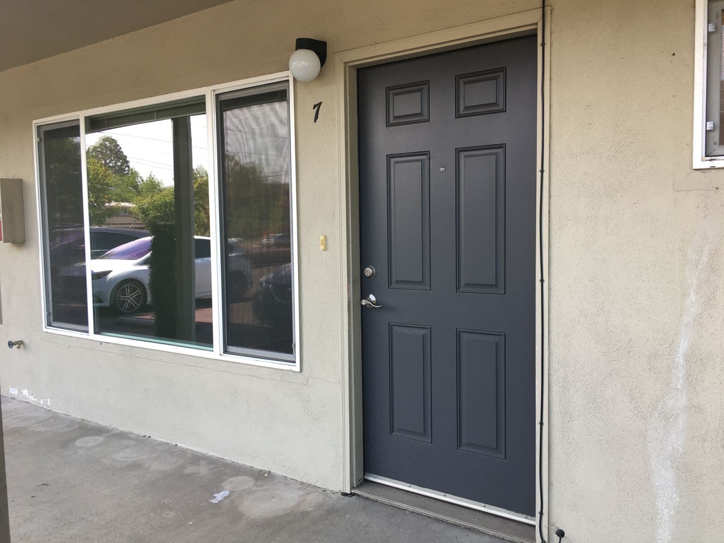 Eugene Apartment: 185/195 East 24th Ave