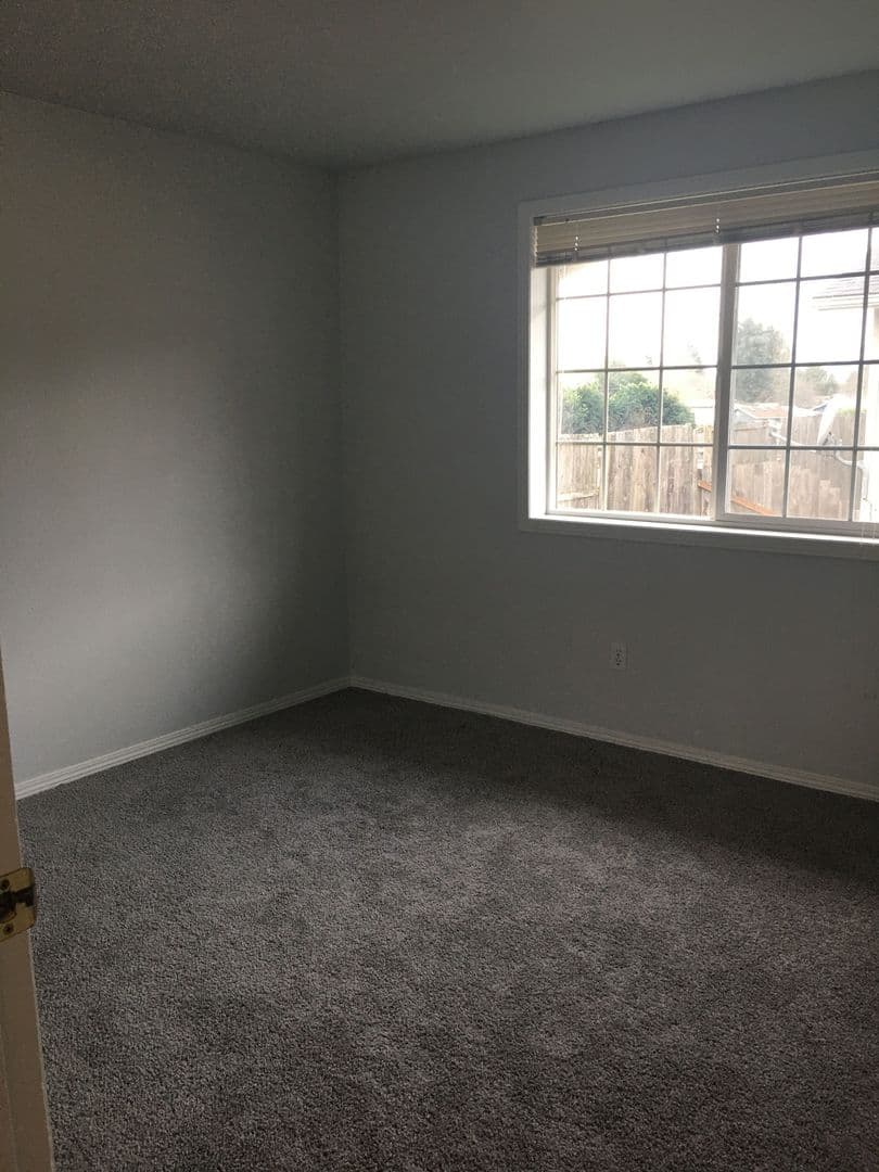 Eugene Apartment: 118/122 Lea Ave.