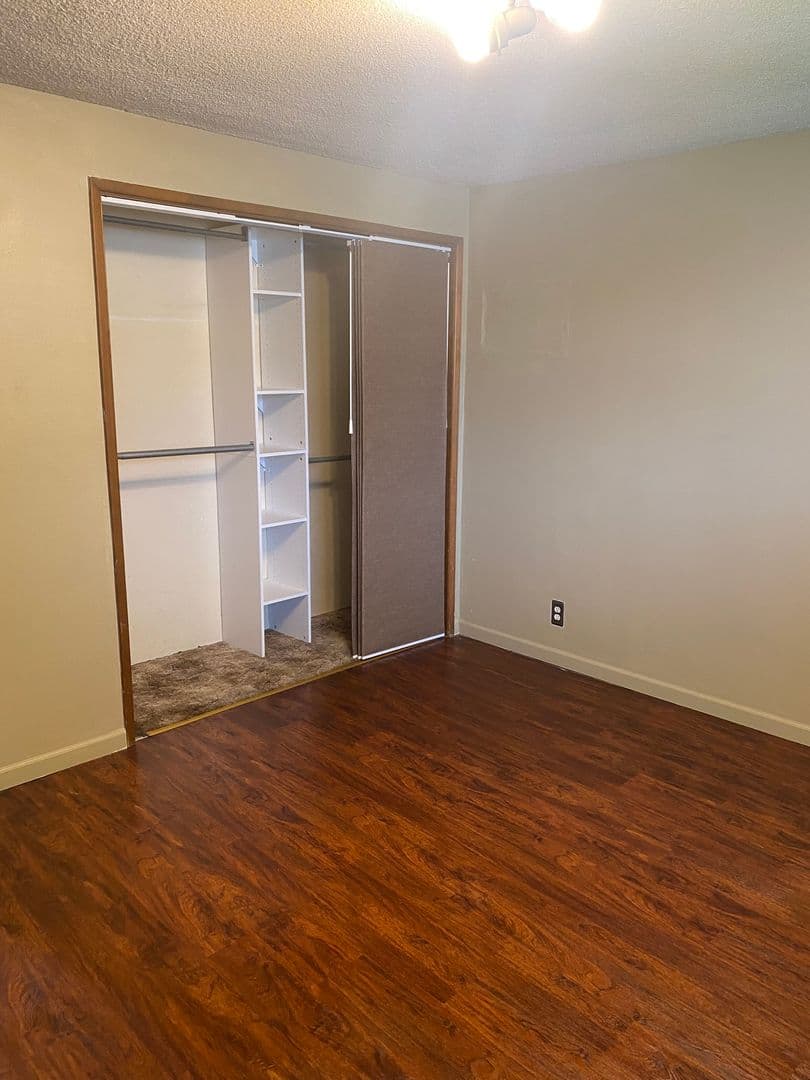 Eugene Apartment: 86195 El Camino St.