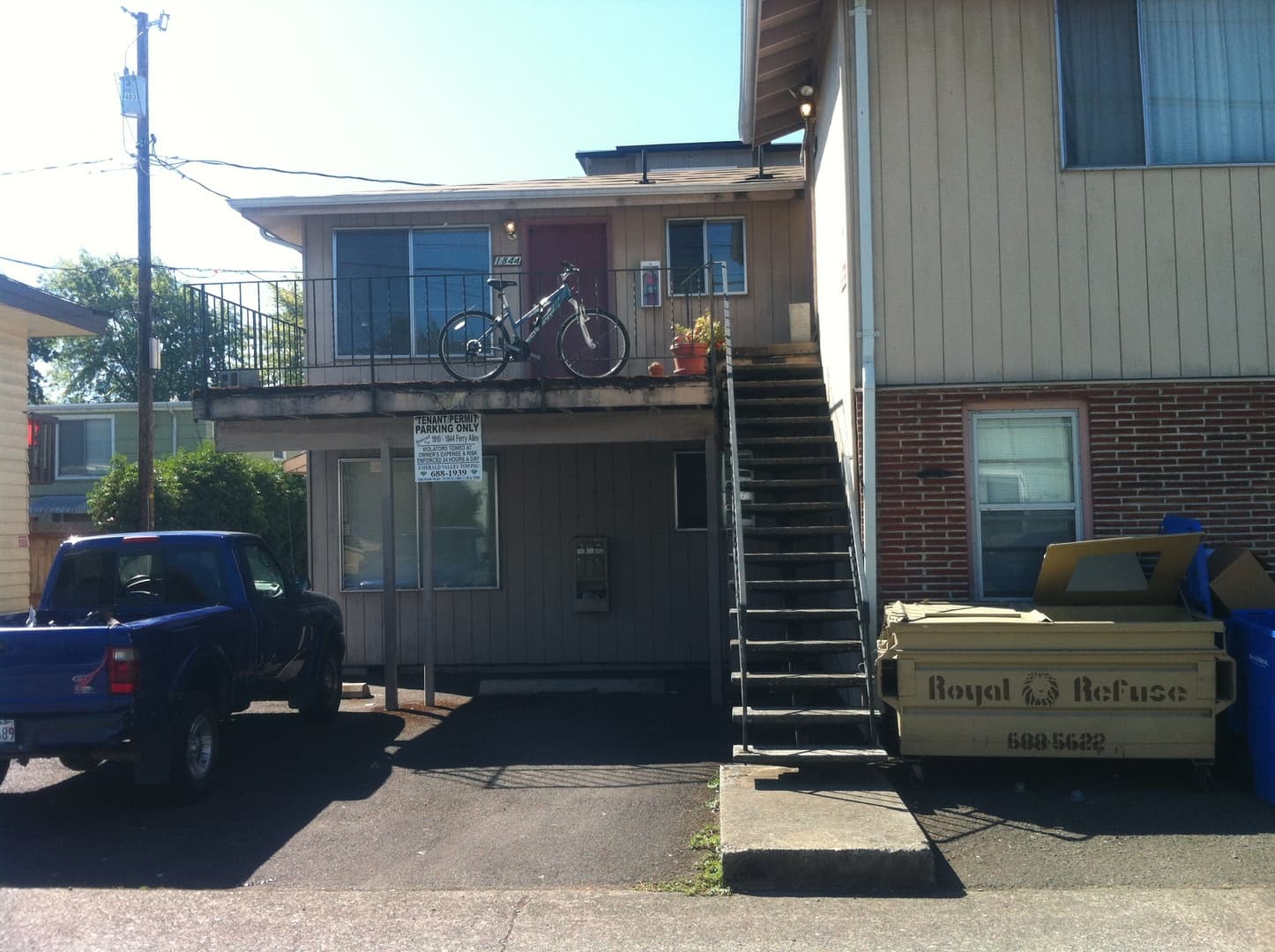 Eugene Apartment: 1810/1814/1818/1822/1832/1838/1844 Ferry Alley