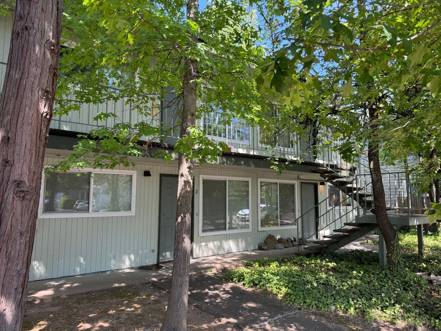 Eugene Apartment: 1630 Ferry St.