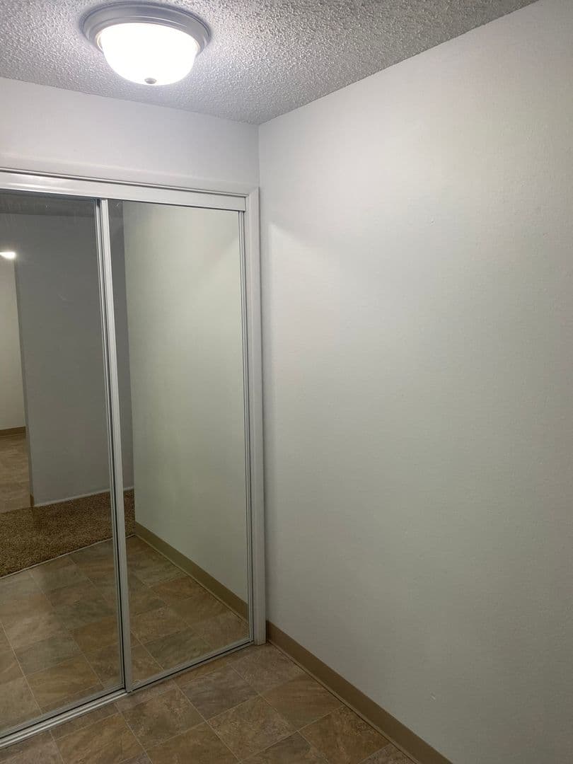 Eugene Apartment: 531 W. 11th Ave