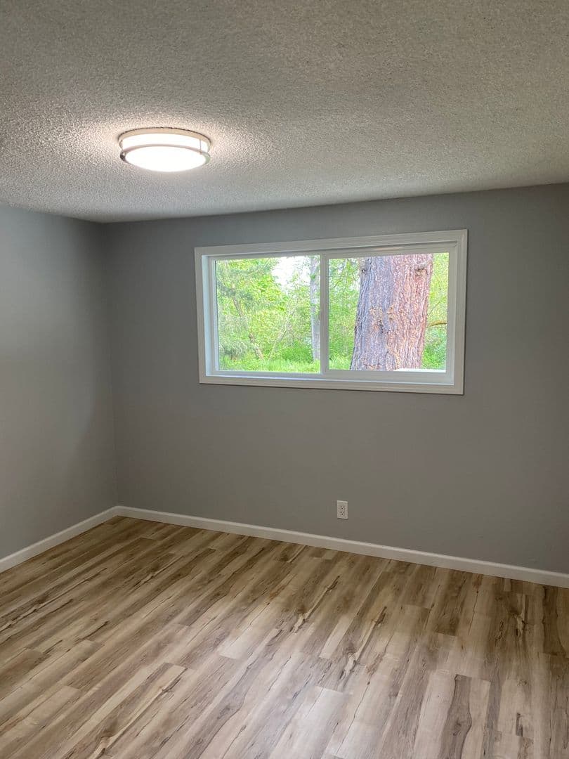 Eugene Apartment: 1555/1565 Copping Street