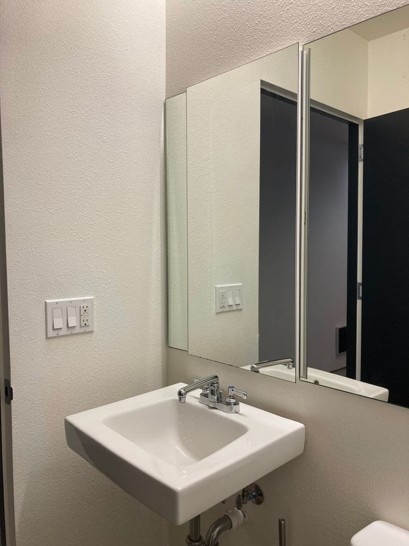 Eugene Apartment: 1455 Mill Street