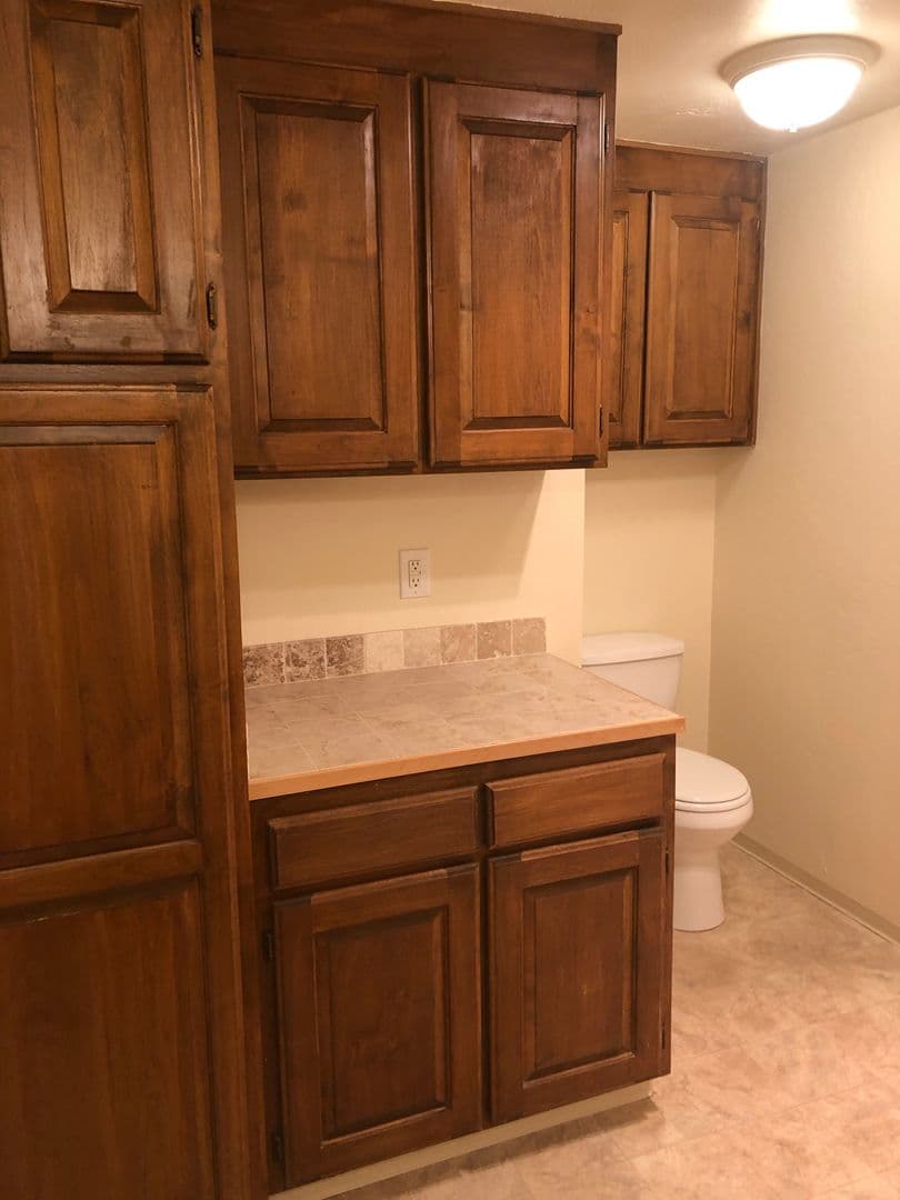 Eugene Apartment: 486/488 W. 18th Ave