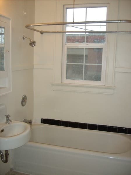Eugene Apartment: 1272 Willamette Street