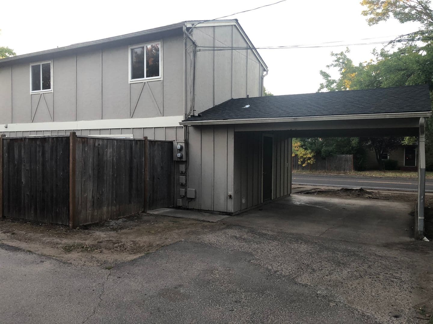 Eugene Apartment: 486/488 W. 18th Ave
