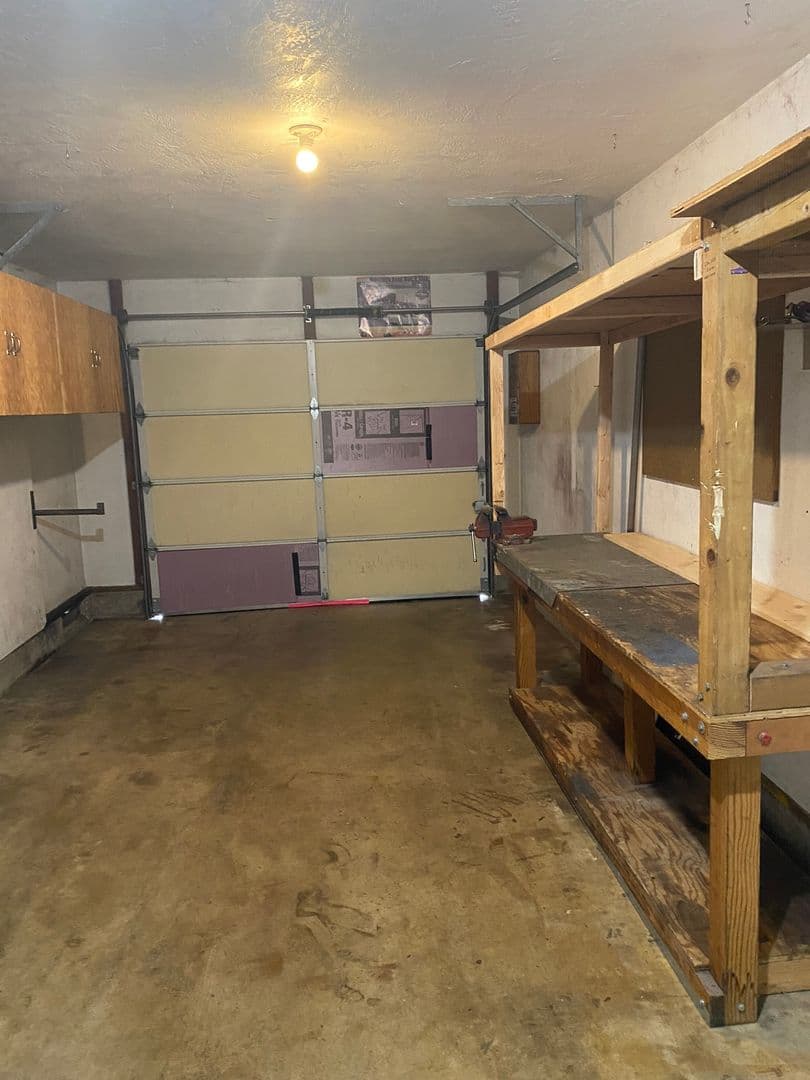 Eugene Apartment: 86195 El Camino St.