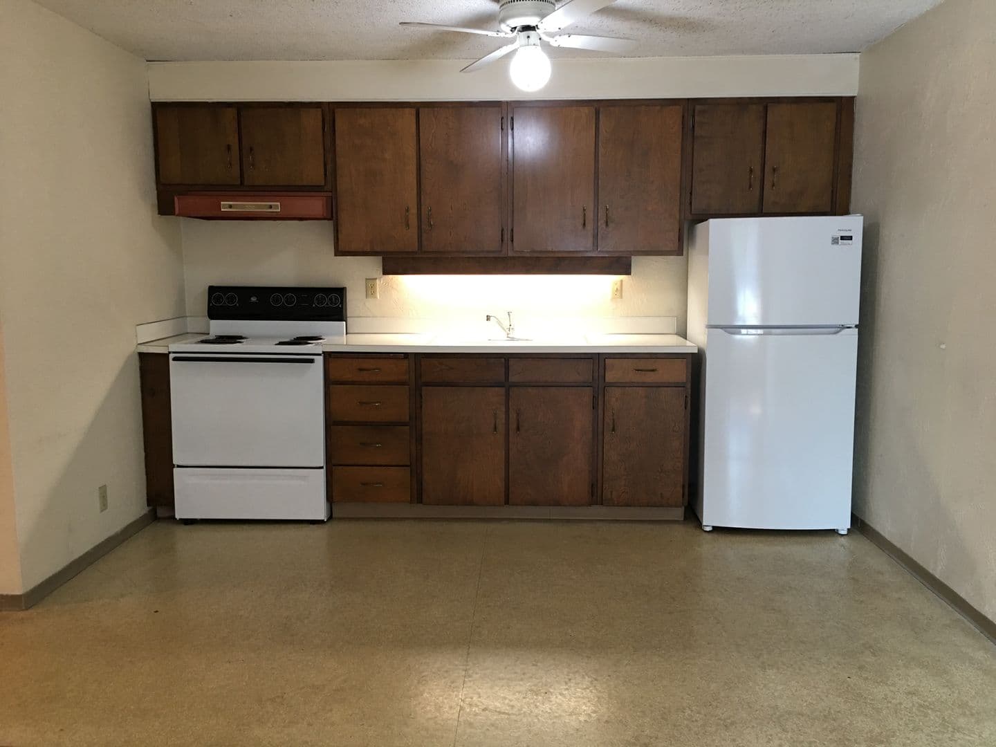 Eugene Apartment: 1550 High St #1-12