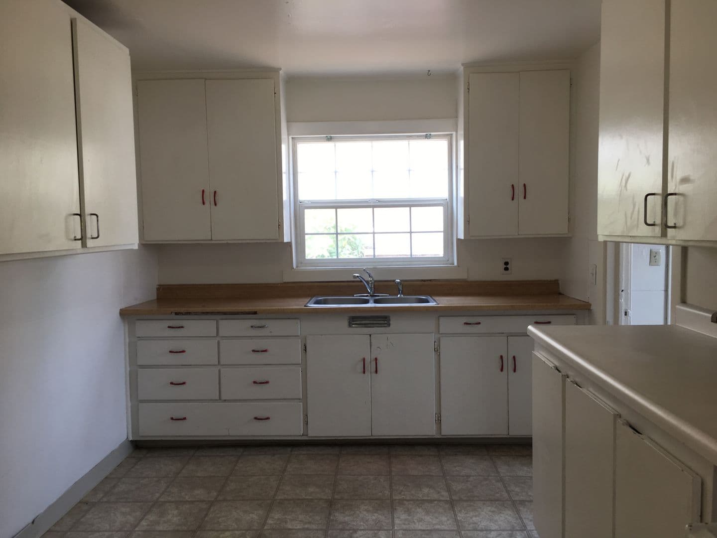 Eugene House: 2288 Hilyard St
