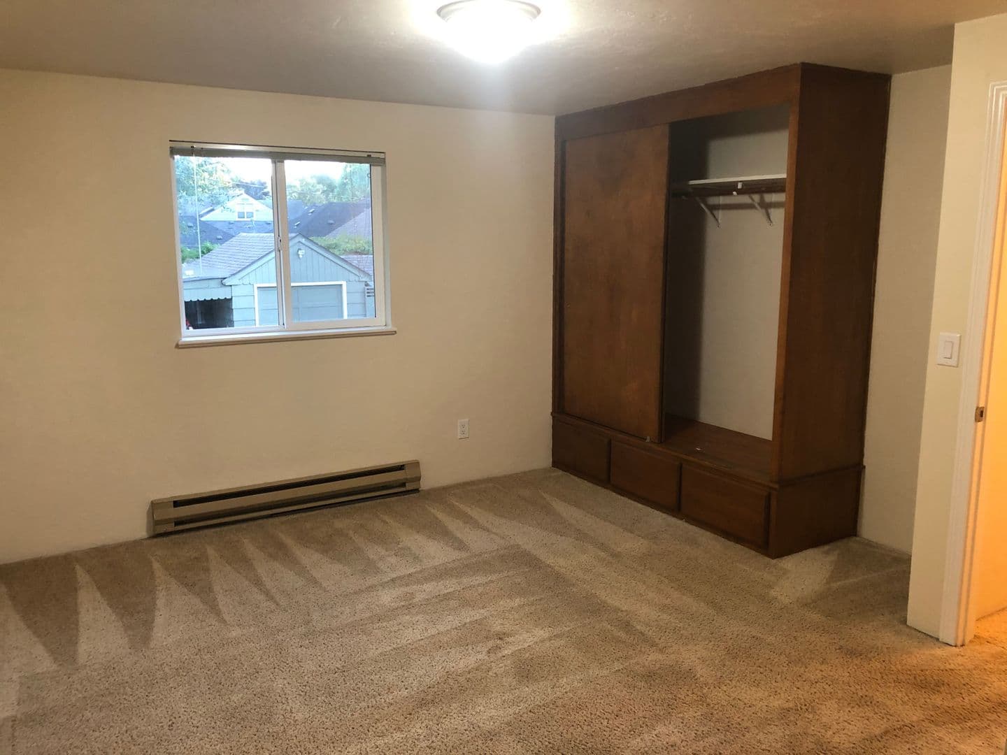 Eugene Apartment: 486/488 W. 18th Ave