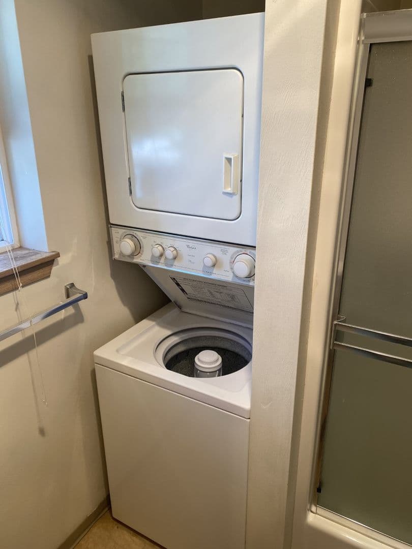 Eugene Apartment: 962/964/966 E.18th Ave