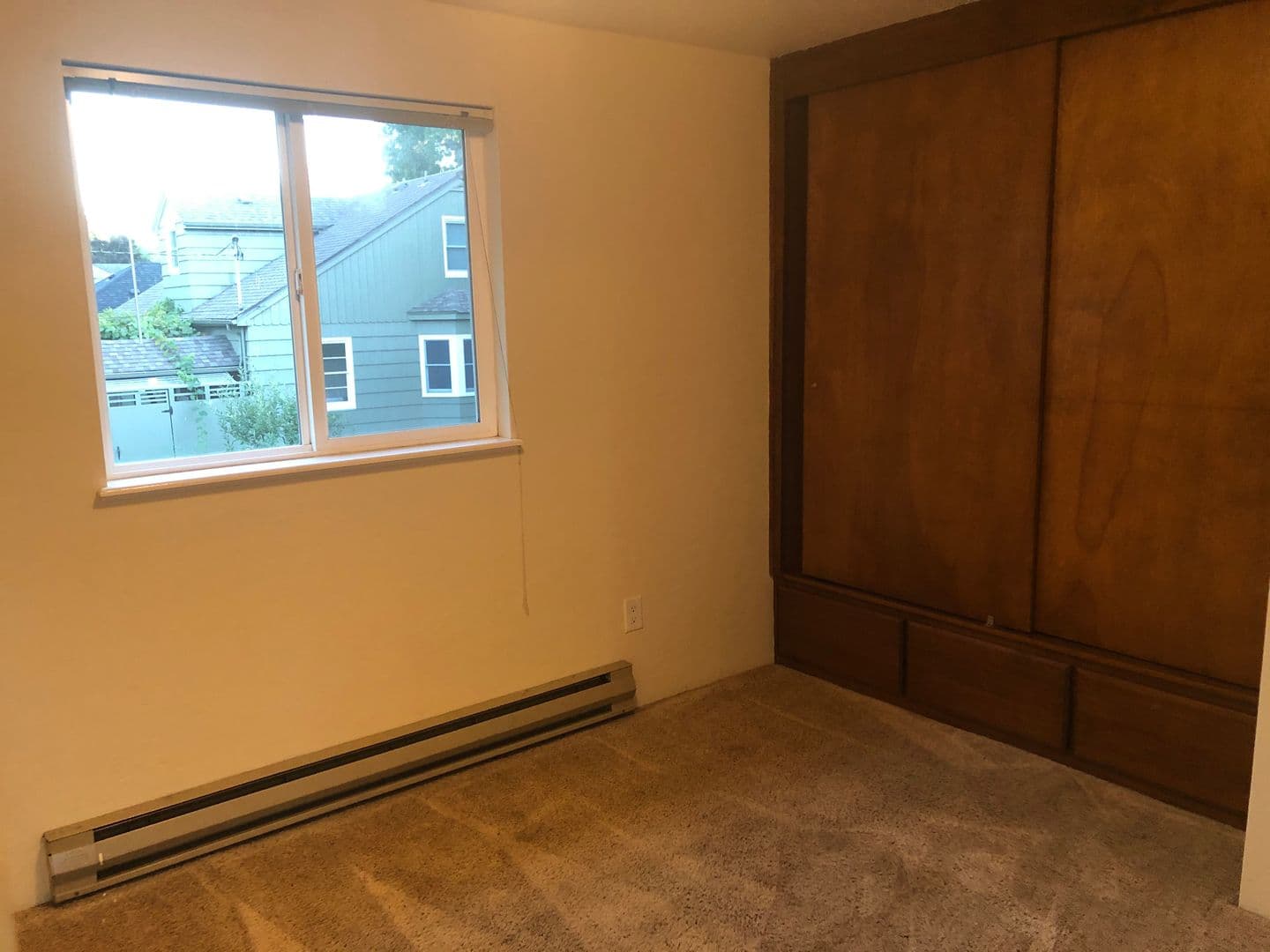 Eugene Apartment: 486/488 W. 18th Ave