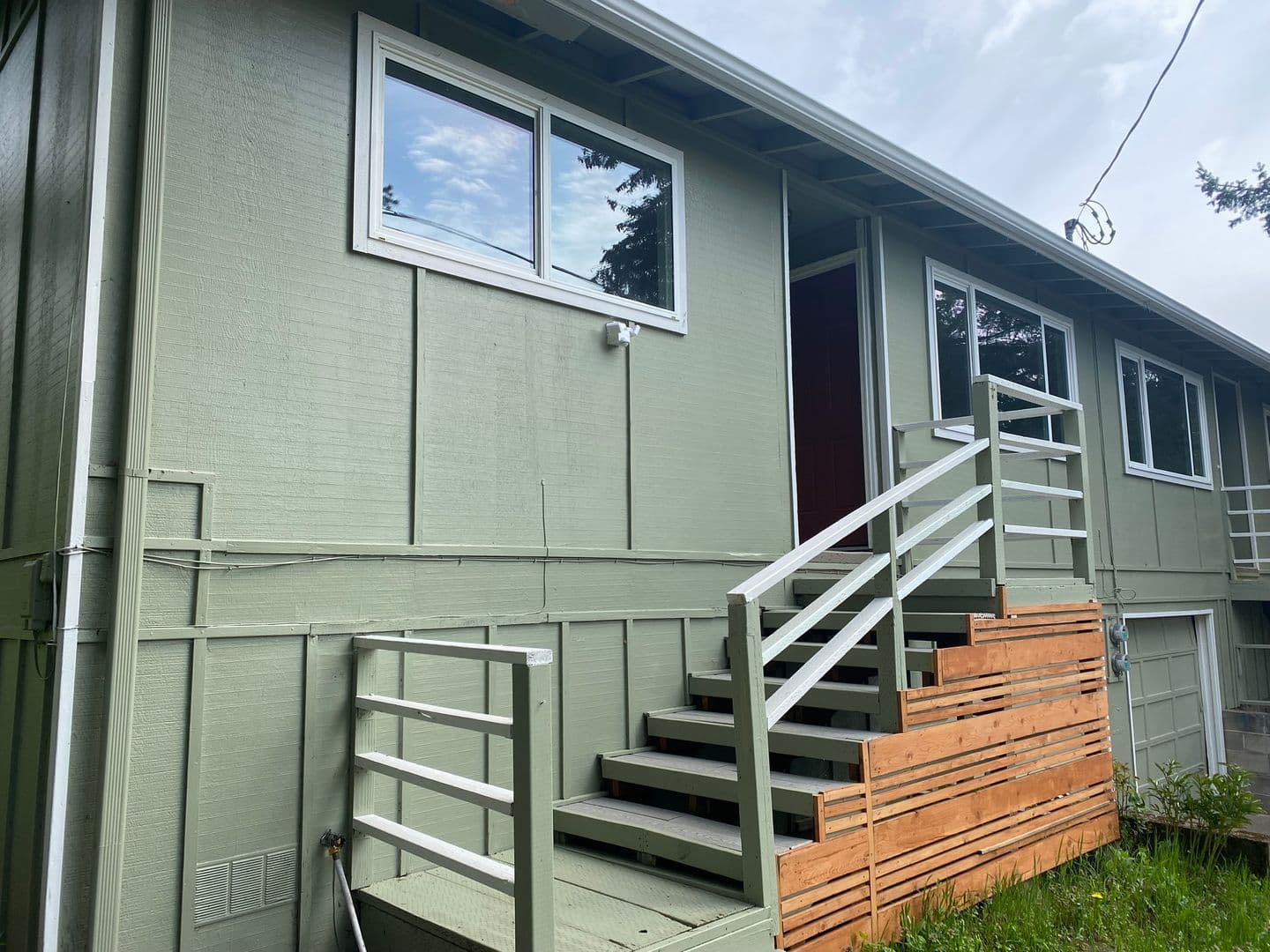 Eugene Apartment: 1555/1565 Copping Street
