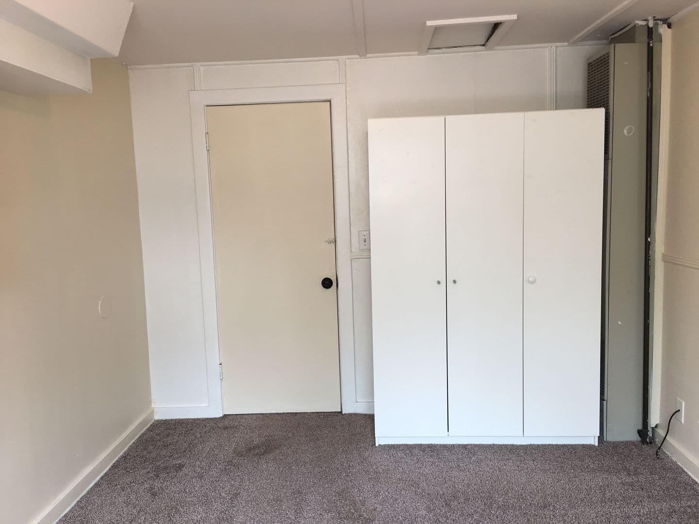 Eugene House: 2288 Hilyard St
