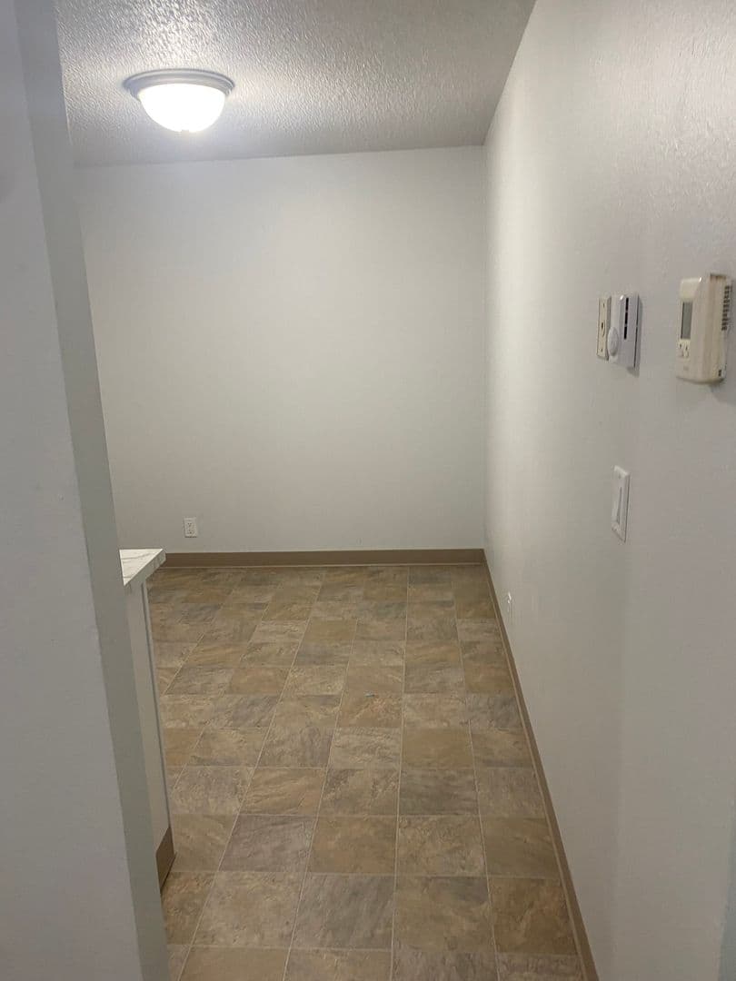 Eugene Apartment: 531 W. 11th Ave