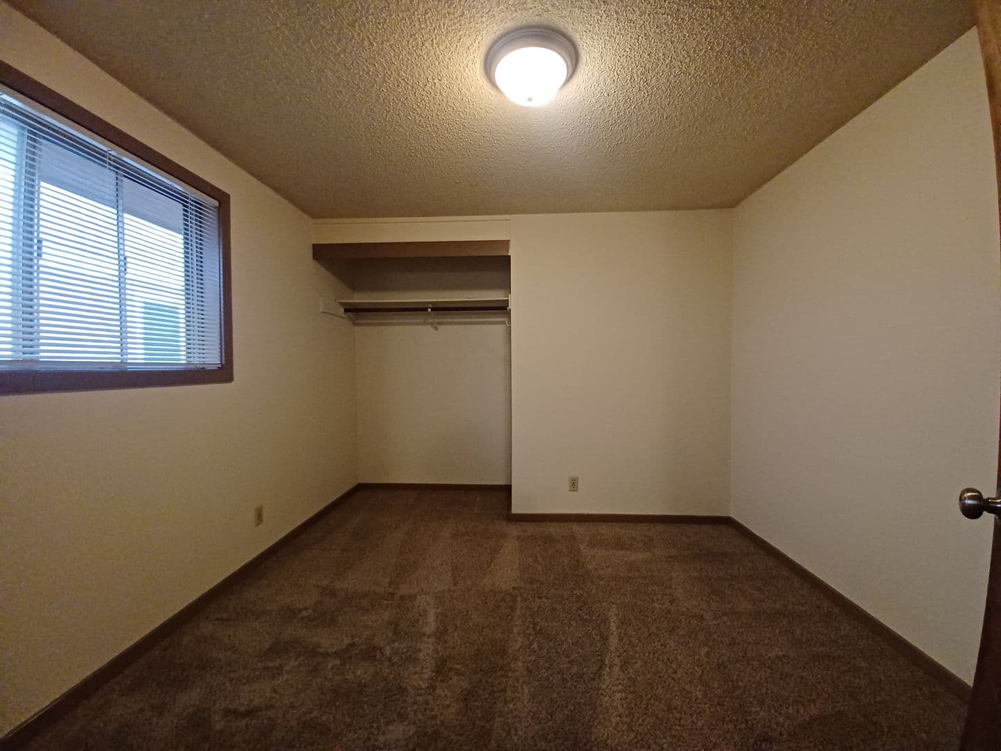 Eugene Apartment: 1810/1814/1818/1822/1832/1838/1844 Ferry Alley