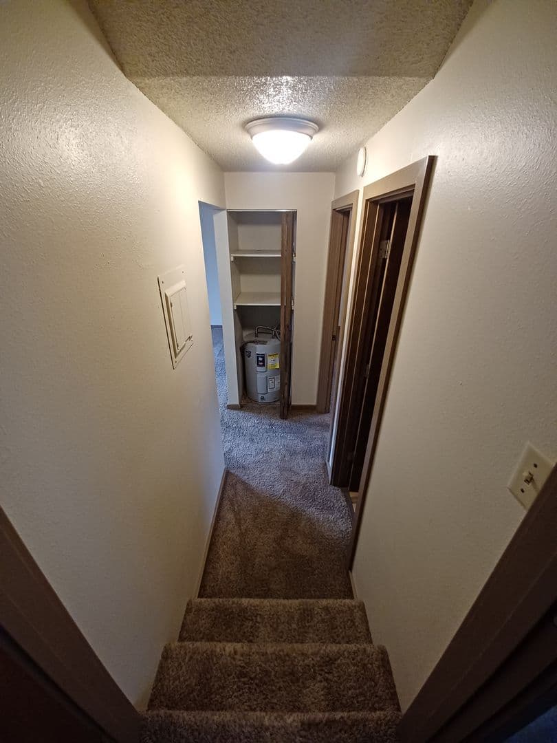 Eugene Apartment: 1810/1814/1818/1822/1832/1838/1844 Ferry Alley