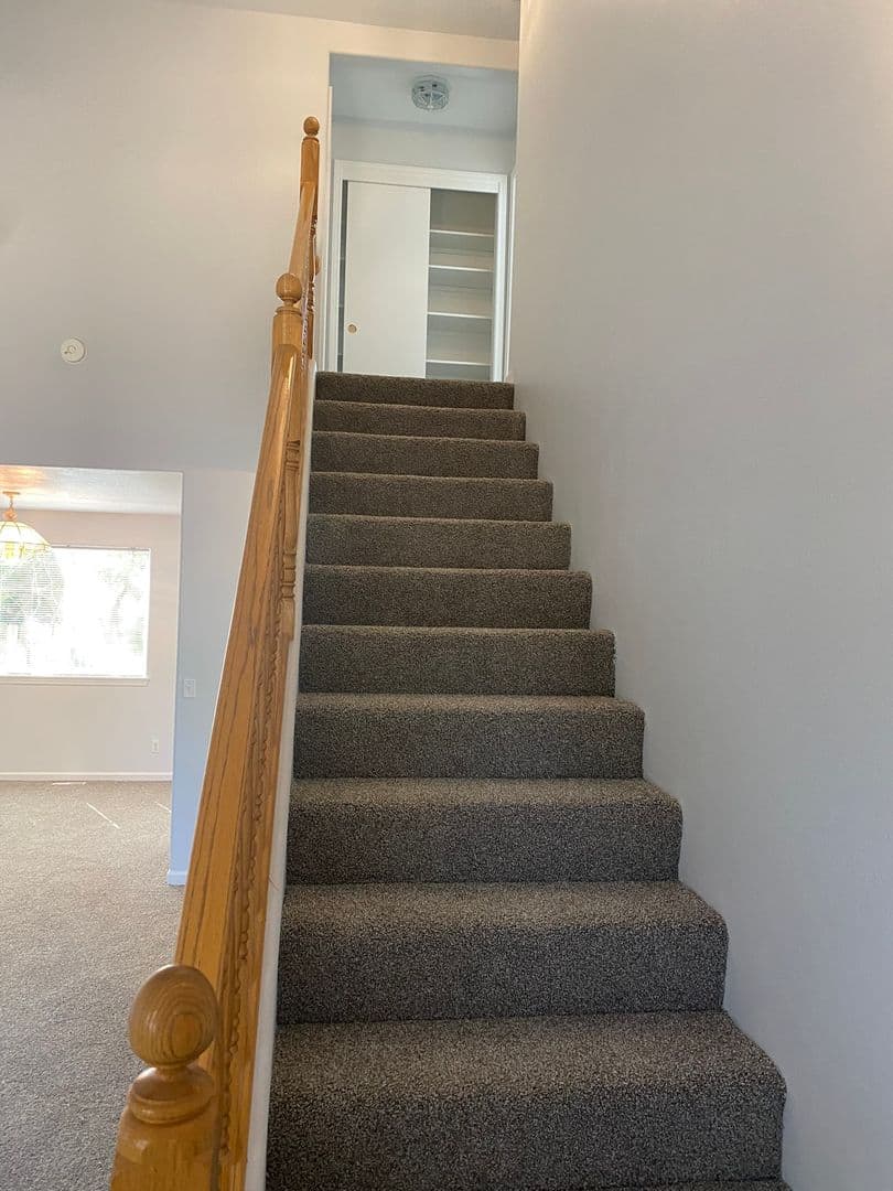 Eugene Apartment: 4762/4764 Spring Meadow Ave