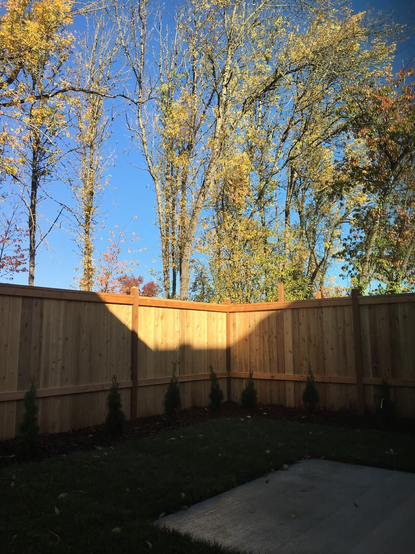 Eugene Apartment: 913/915 Howard Ave