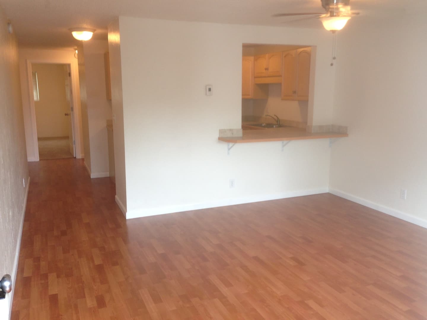 Eugene Apartment: 457 W. 8th Avenue #1-22
